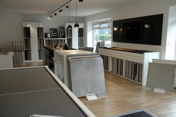 Showroom Artipose — Exposition de carrelages sols grand format