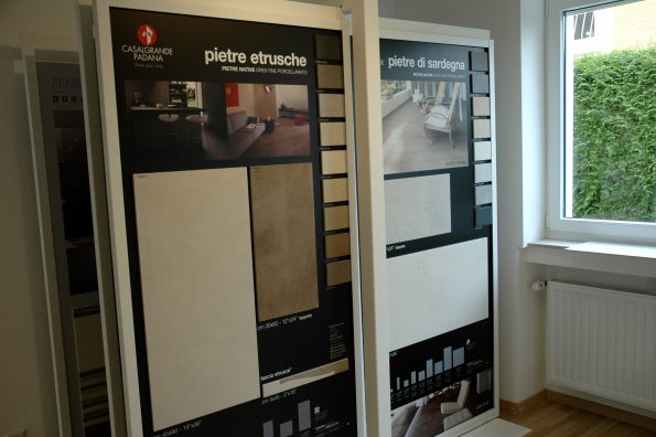 Showroom Artipose — Espace extérieur et carrelages de terrasse